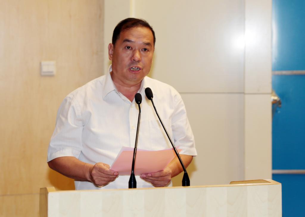 全国有色金属职业教育教学指导委员bob登录入口官网秘书长丁跃华宣布大赛开幕