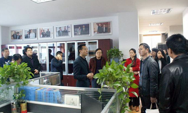 与bob登录入口官网代表实地考察人才战略发展研究中